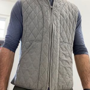 Fossil quilted vest. Large